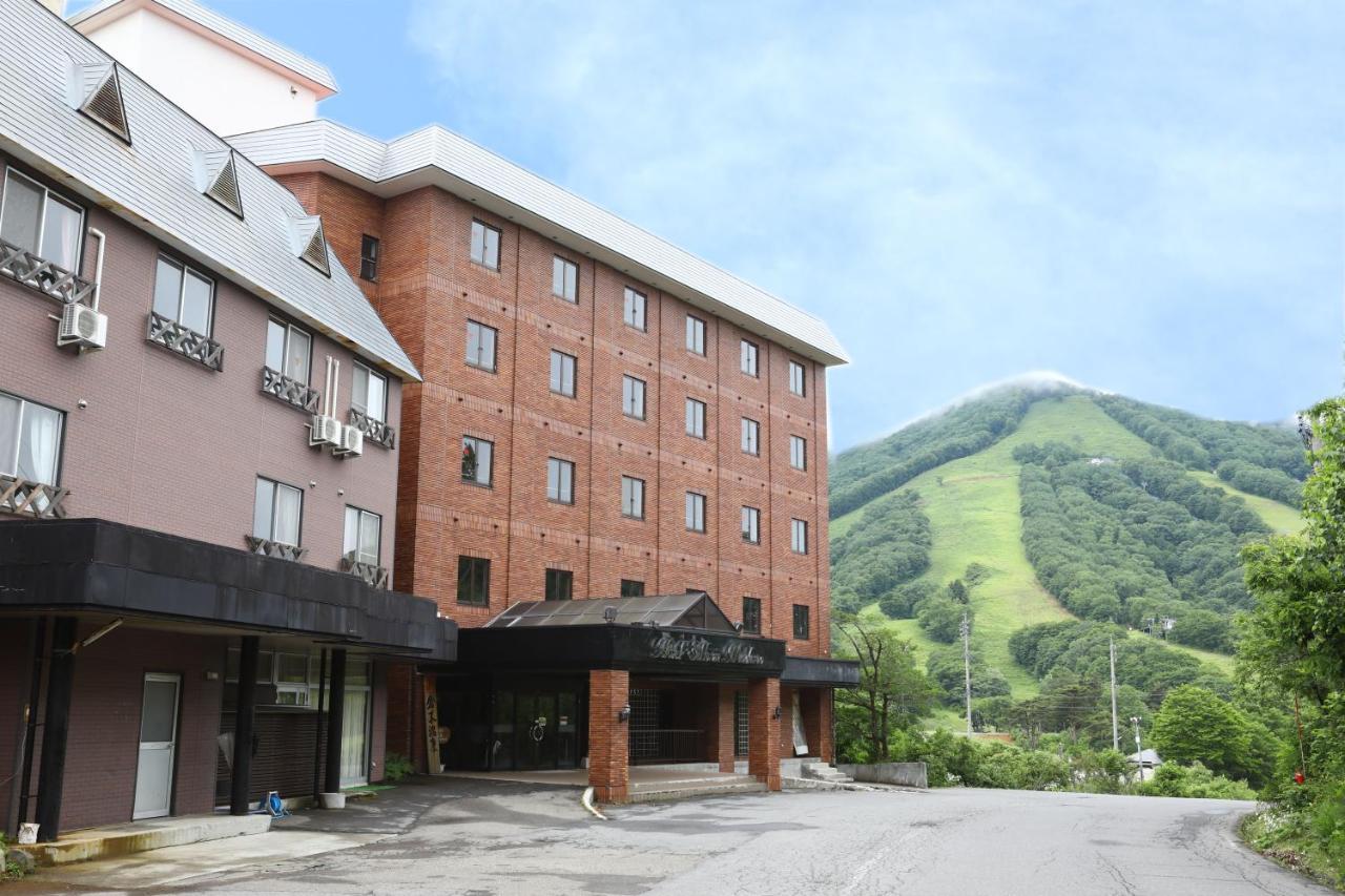 Hotel Silk Inn Madarao Iiyama Экстерьер фото