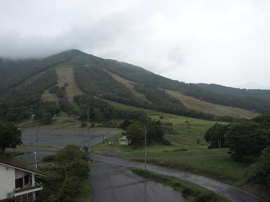Hotel Silk Inn Madarao Iiyama Экстерьер фото